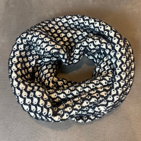 J. Crew Black White Honeycomb Knit Infinity Scarf Lambswool Cashmere - Picture 1 of 7